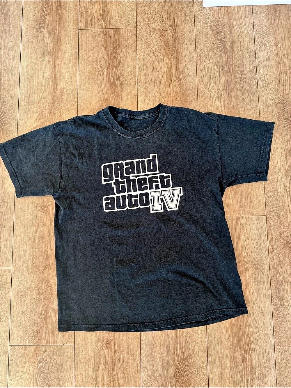 Rockstar Games Grand Theft Auto IV Logo Tee vintage